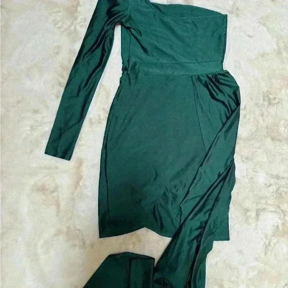 Women’s Waiting for ur love mini dress hunter size 4 - Picture 6 of 6